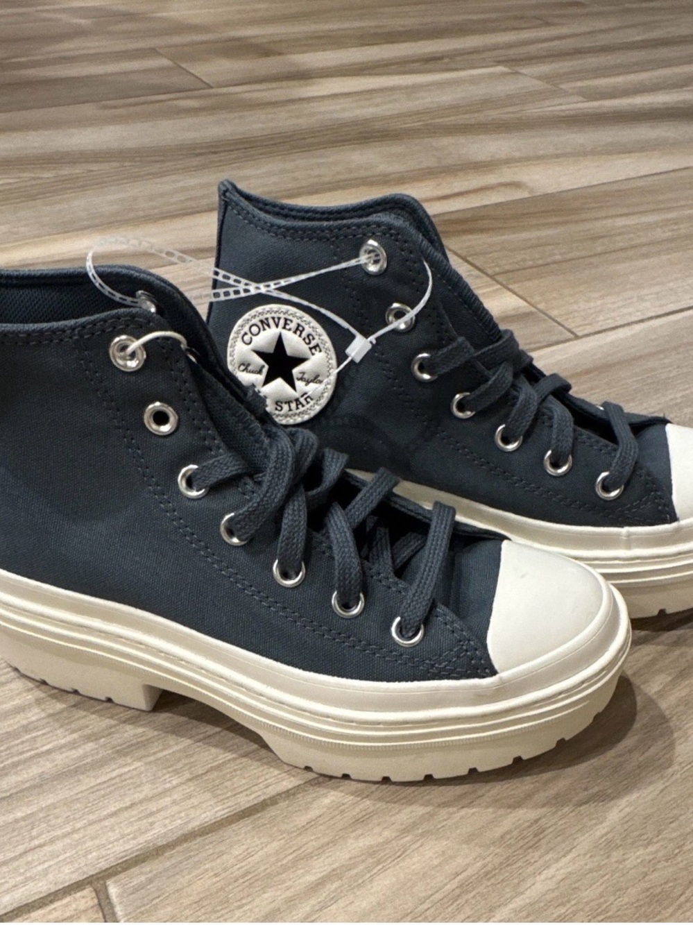 Converse Chuck Taylor All Star Hi Platform Black/White Size 8.5